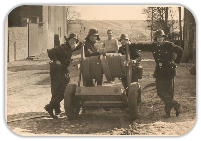 Die Kameraden der Hemsdorfer Feuerwehr um 1960